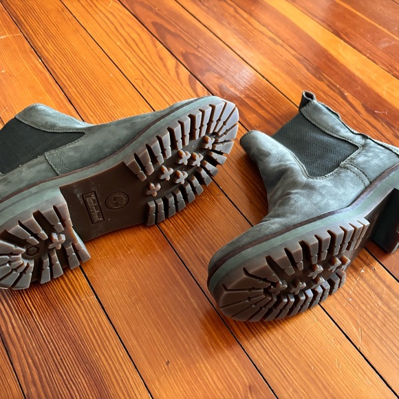 Women’s Timberland  boots - Picture 3 of 5